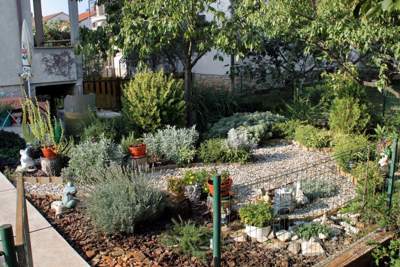 Apartments With A Parking Space Umag - 7109 Exterior photo